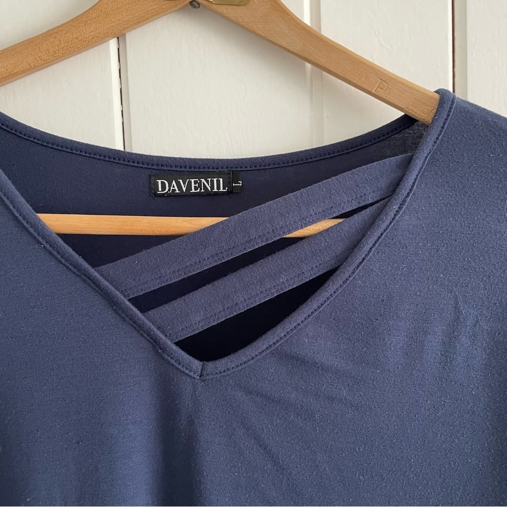 $10 SALE Dark Blue Long Sleeve Tee Cut Out Design Davenil Women’s L Shirt Top - Picture 3 of 5